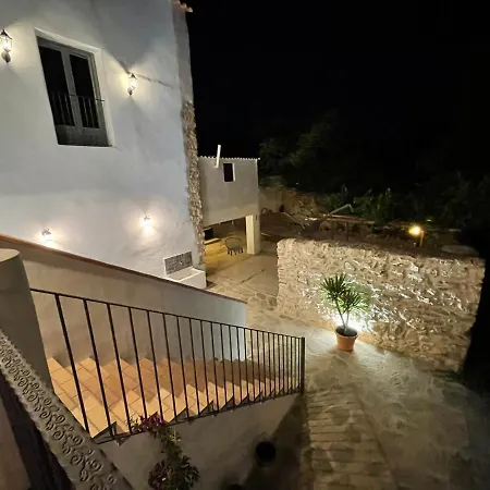 בית נופש Cortijo Angosturas מונטפריו