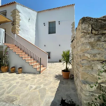 בית נופש Cortijo Angosturas מונטפריו